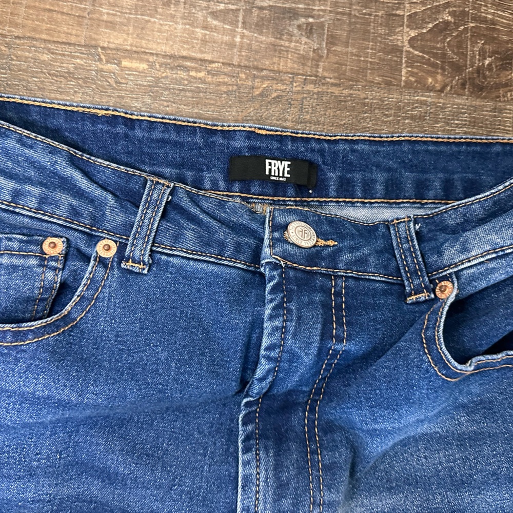 Frye High Rise Medium Blue Denim Jeans 10/30 - Picture 2 of 5